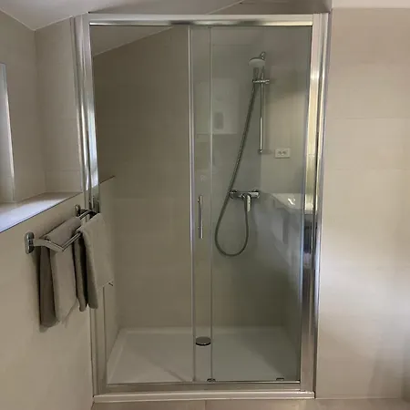 Iva Apartmán Ravni