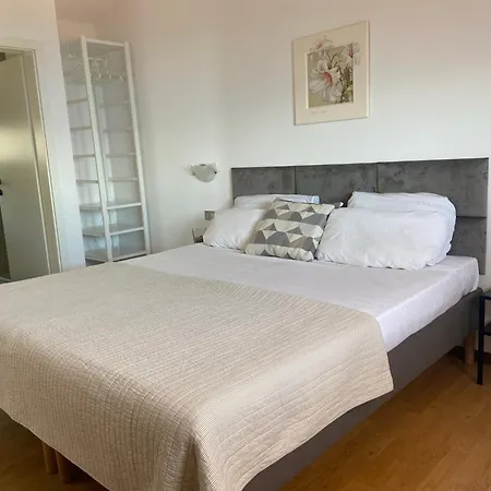 Iva Apartment Ravni